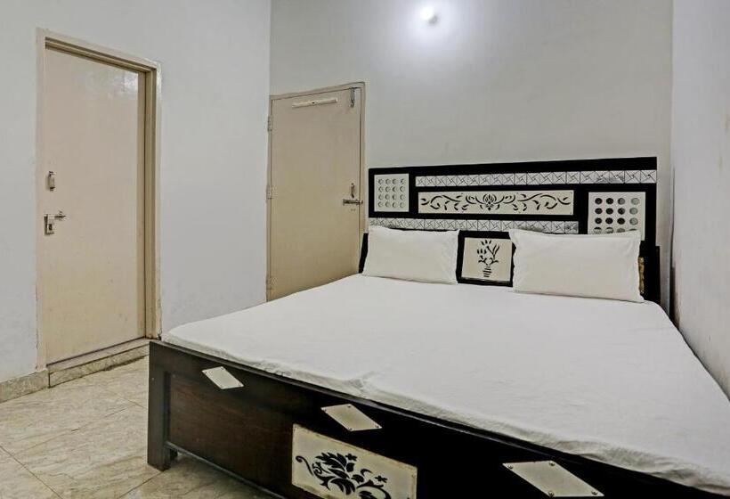 三人经典房间, Oyo Ajay Guest House