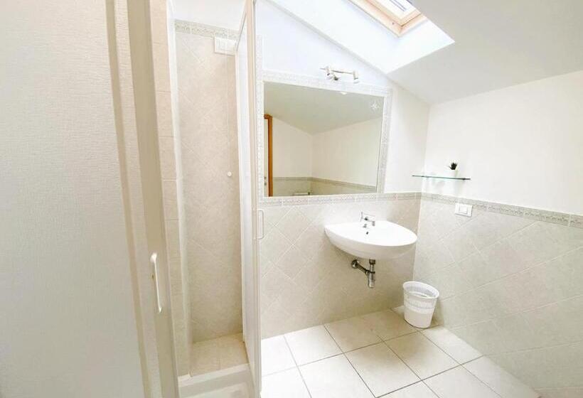 复式房间, Isa Residence With Swimming Pool In Mazzanta At Only 600 Meters From The Beach, Apartments With Air