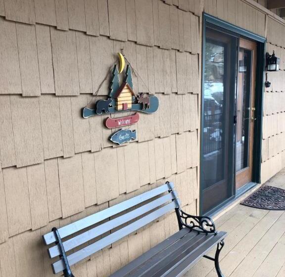 Номер Стандарт Индивидуальный, 4 Seasons Inn On Fall River