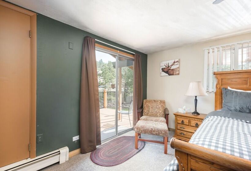 Номер Стандарт, 4 Seasons Inn On Fall River
