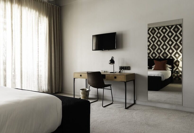 프리미엄 룸, Hallmark Hotel By Bon Hotels