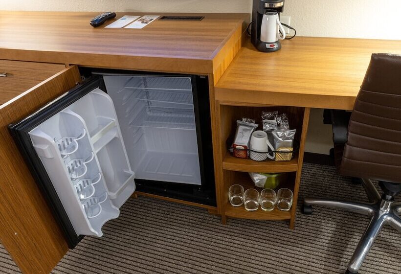 Люкс, Hyatt Place West Des Moines/jordan Creek