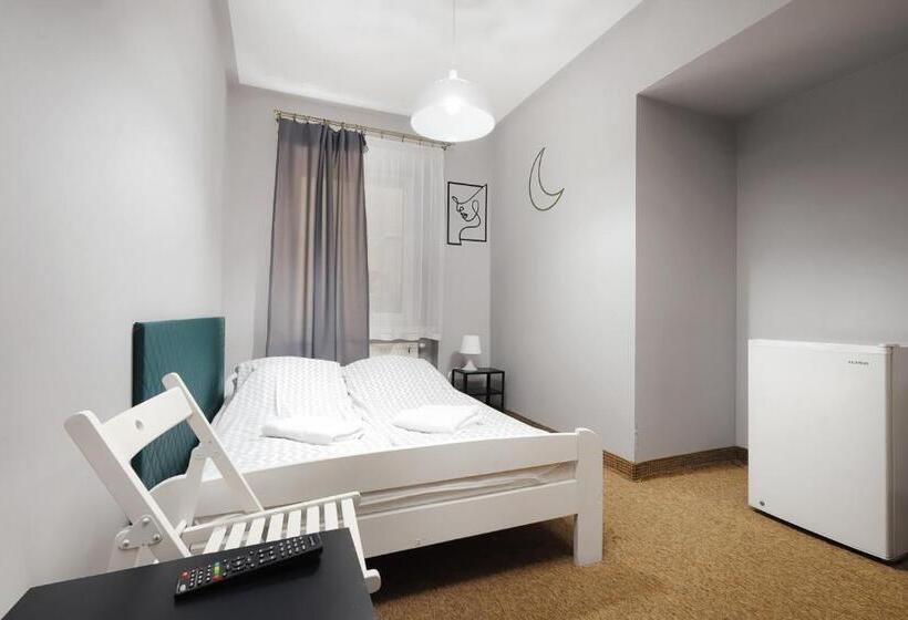 Номер Стандарт, Moon Hostel Kraków