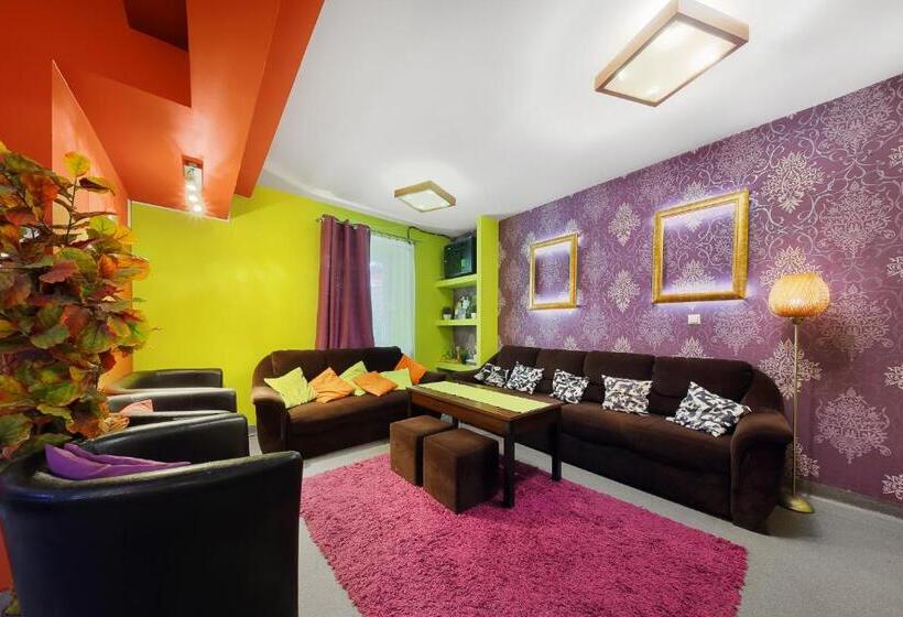 Четырехместный Номер Стандарт, Moon Hostel Kraków