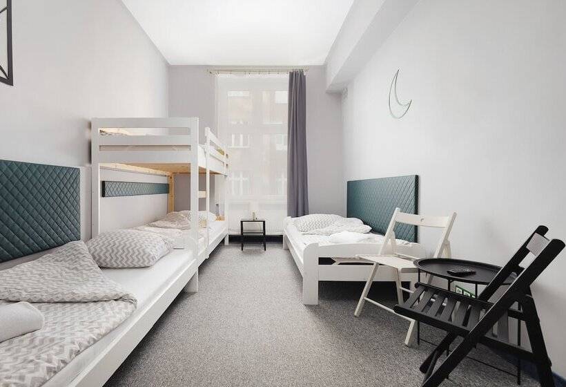 Четырехместный Номер Стандарт, Moon Hostel Kraków