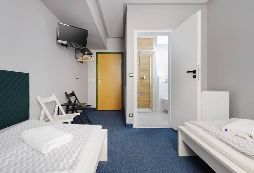 Номер Стандарт, Moon Hostel Kraków