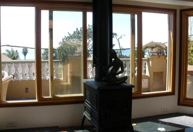 2 Bedrooms Suite Sea View, Secret Garden Inn