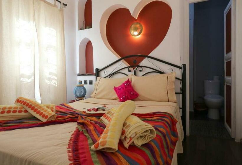 Quarto Estandar, Diamant La Ville Rouge