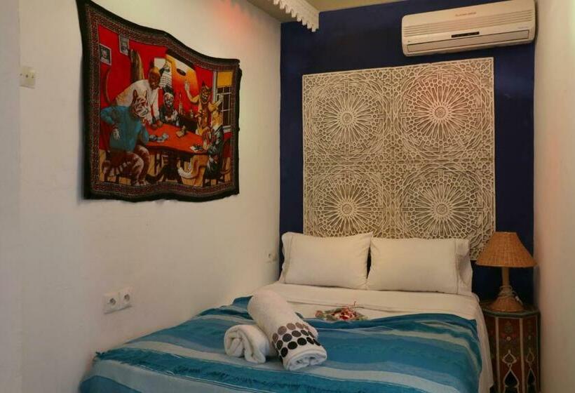 Quarto Estandar, Diamant La Ville Rouge