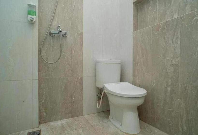 Номер Стандарт с Балконом, Behomy 3c Residence Near Ice Bsd