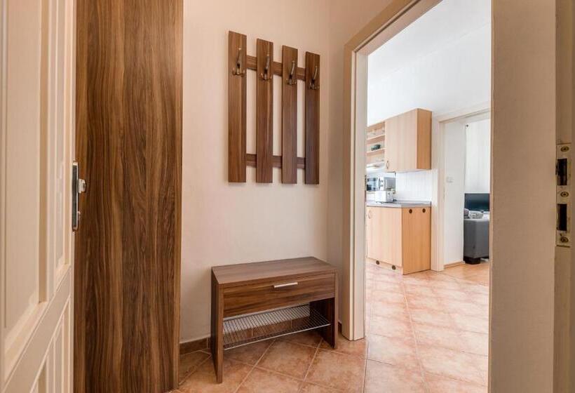 Apartamento Superior 1 Dormitório, King´s Road Residence