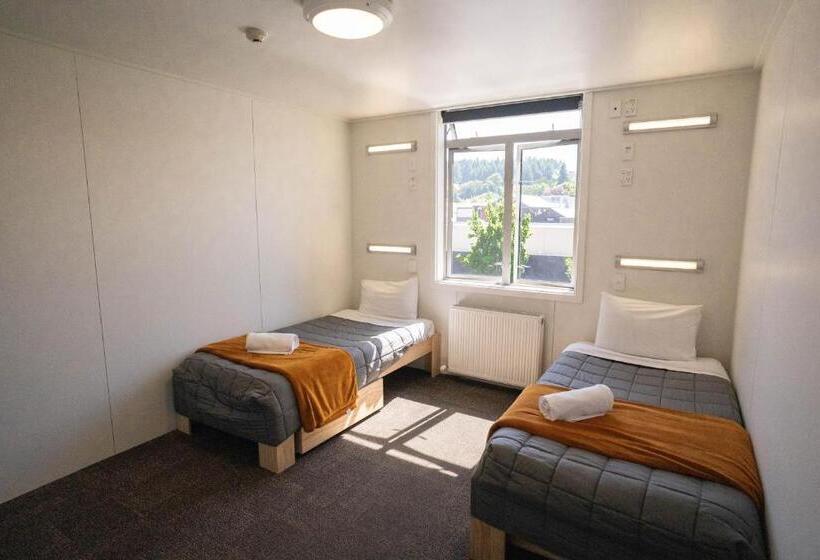 스탠다드 룸 공동 욕실, The Brownston Hostel