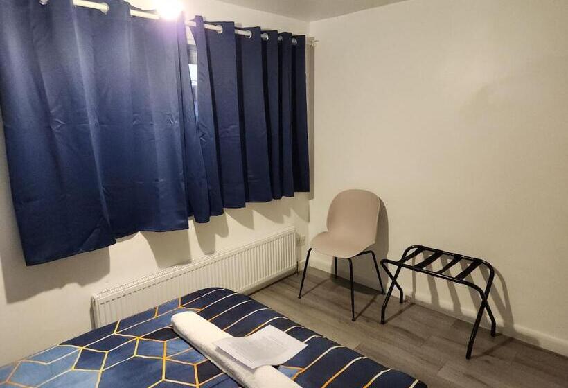 Номер Стандарт Совместная Ванная, Gatwick Star Night Stay   Gatwick