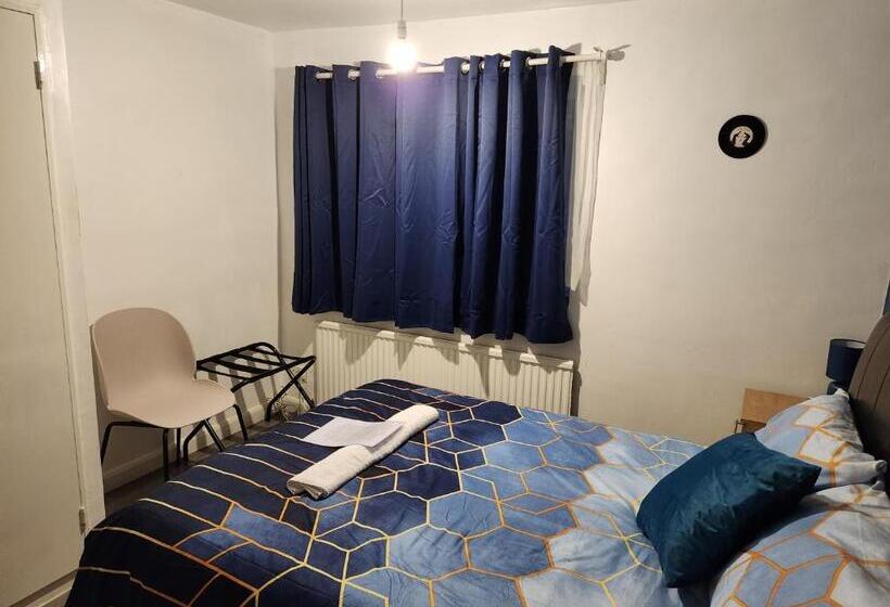 Номер Стандарт Совместная Ванная, Gatwick Star Night Stay   Gatwick