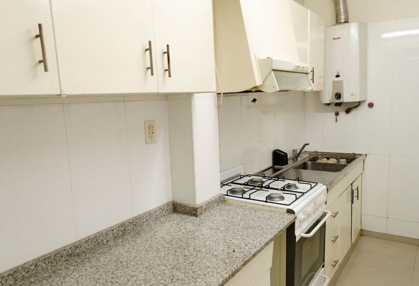 Четырехместный Номер Стандарт, Houselyon