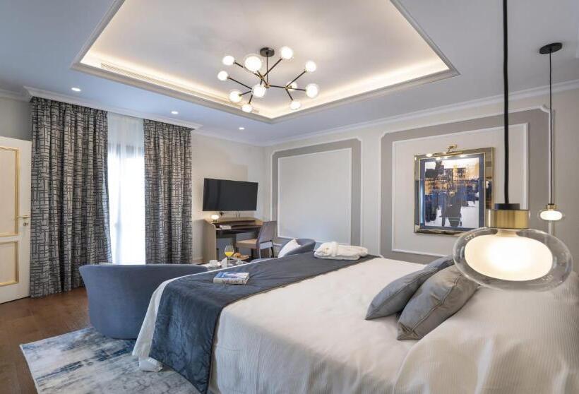 اتاق استاندارد, Royal Suite At The San Roque Club