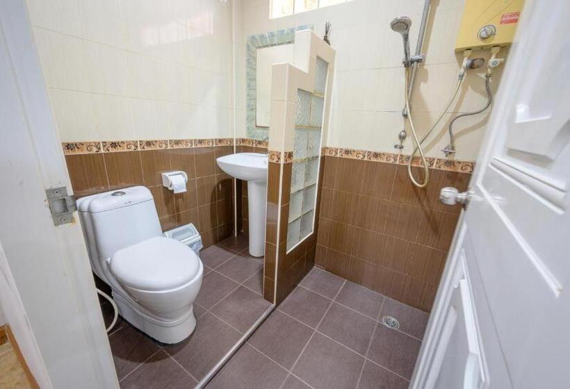 Habitación Triple Estándar con Balcón, Halo Sea Koh Larn