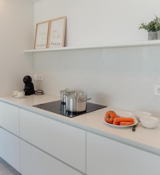 2 Bedroom Premium Apartment Sea View, Horizonte Line