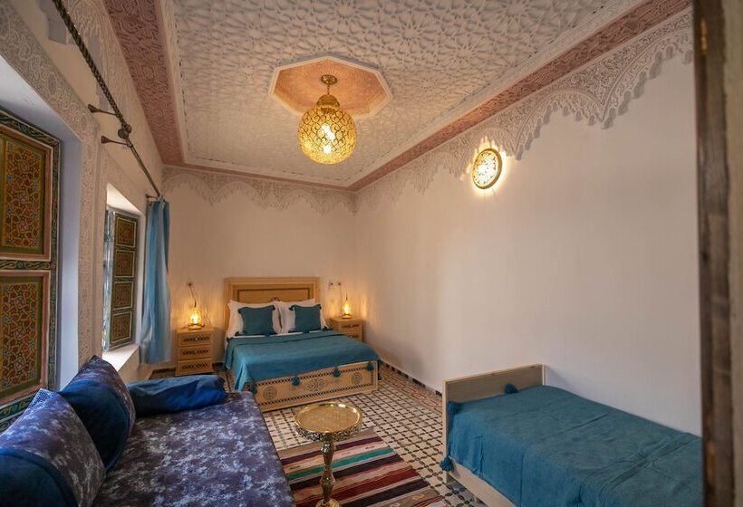 اتاق سوپریور چهار تخته, Riad Qamar Fez