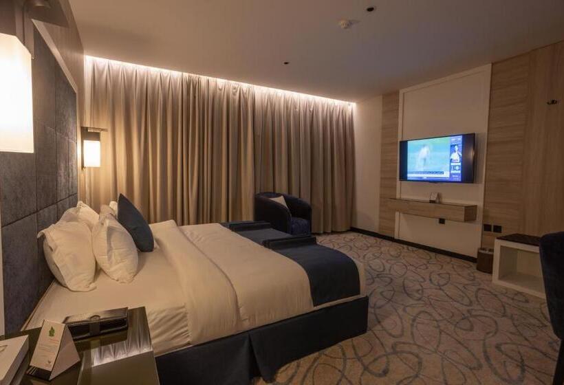 스위트, Skyline Hotel & Suites