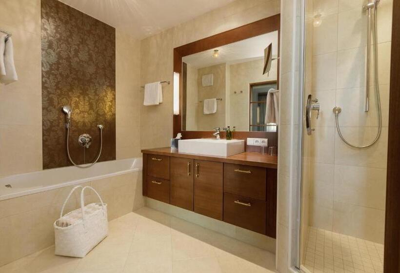 Люкс Вид на Горы, Naturhotel Molin