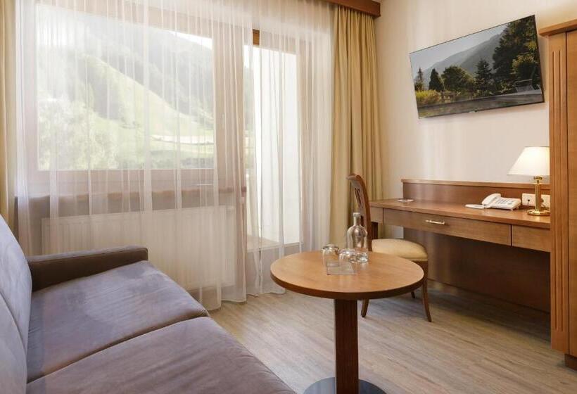 Люкс Вид на Горы, Naturhotel Molin
