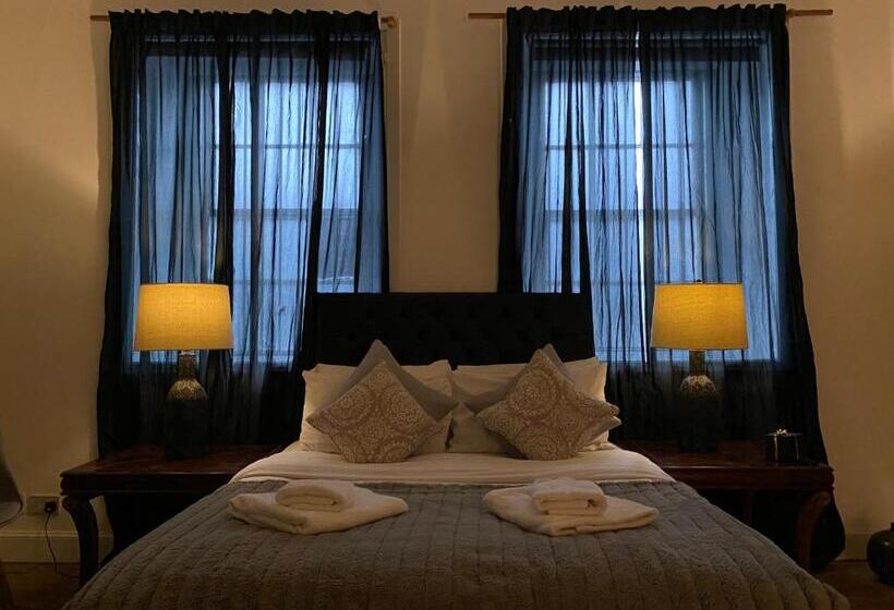 メゾネットスイート, Queen Street Boutique Suites