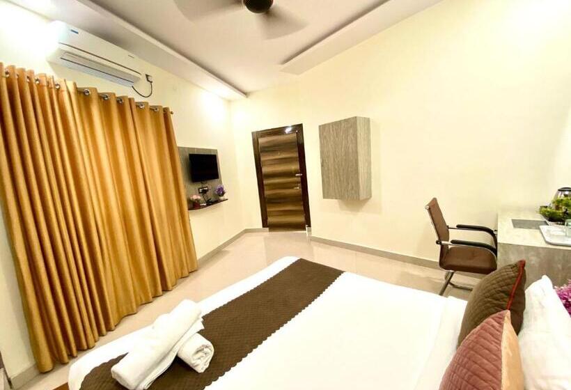 Номер Deluxe, Sky International  Airport Zone Hyderabad