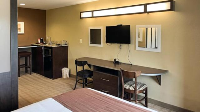Люкс, Studio 6 Suites Breaux Bridge, La