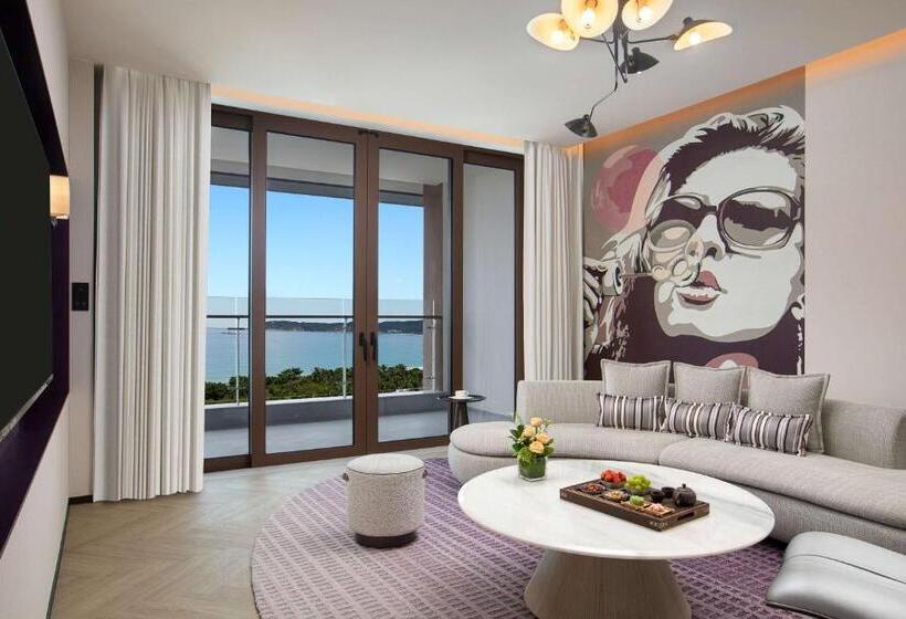 带大床的套房, Hualuxe Hotels And Resorts Sanya Yalong Bay Resort, An Ihg