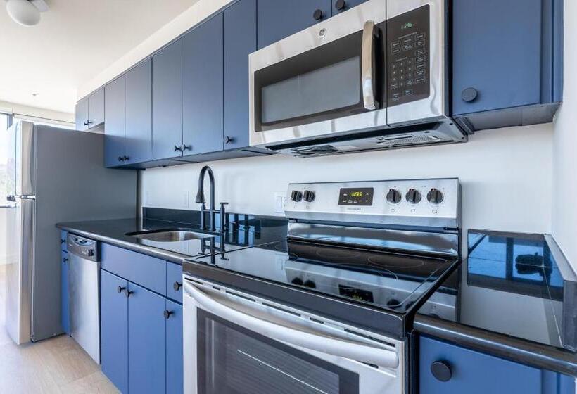 Студия Стандарт, Kasa Sunset Los Angeles