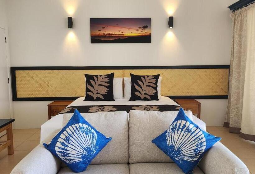 سوئیت 2 خوابه, Resort Tava'e