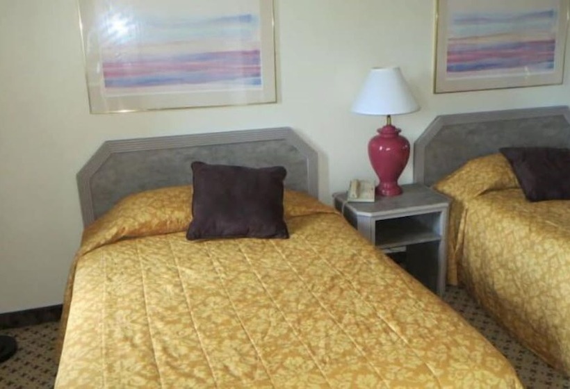 חדר סטנדרט שתי מיטות זוגיות, Amber Inn