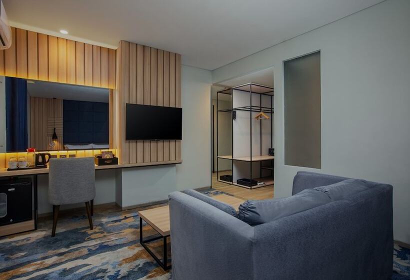 Номер Deluxe, Aston Pekalongan Syariah Hotel & Conference Center