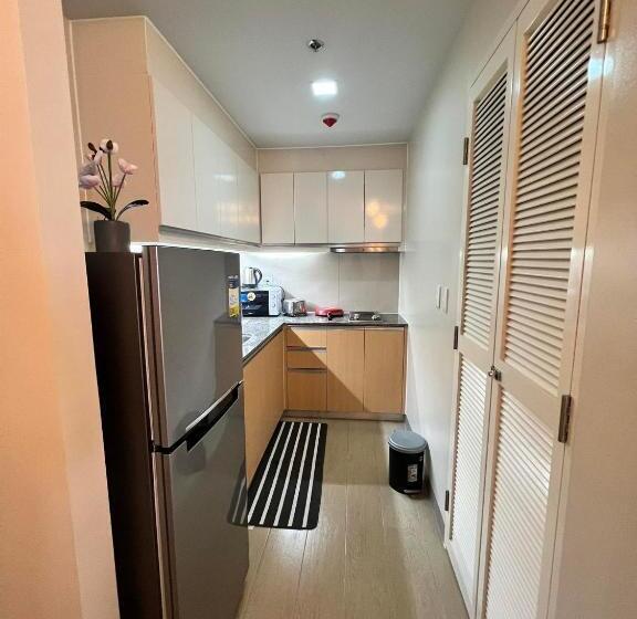 Студия Deluxe, Eastwood Global Plaza Luxury Residences In 43rd Floor With City Sky View