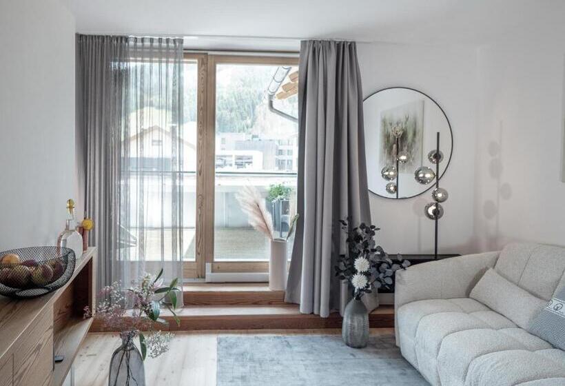 Люкс, Belmonte Tirol   Boutique