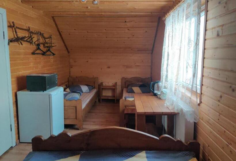 Четырехместный Номер Стандарт, у яслигана