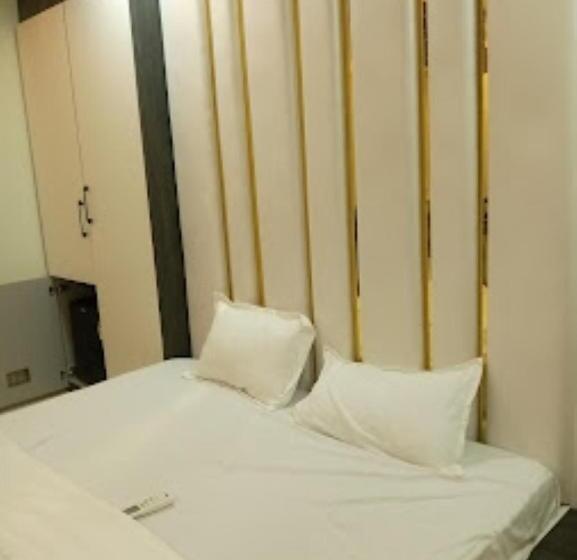 メゾネットスイート, Luxury Inn,damoh