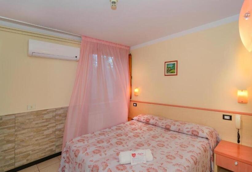 Номер Economy, Storyville Simple Stay