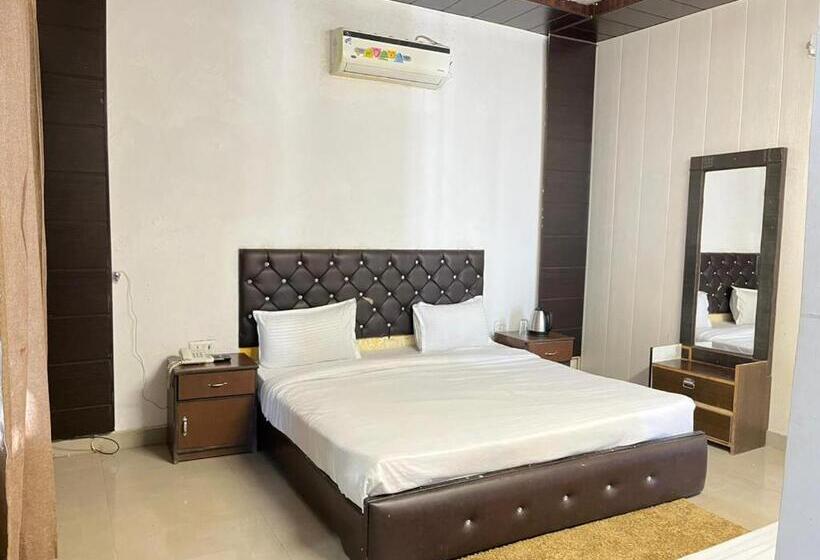Номер Deluxe, Amazing Aryavan Resort