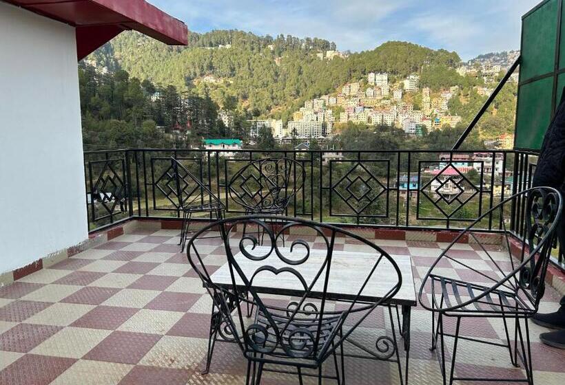 패밀리 룸, Aston Shimla Hills