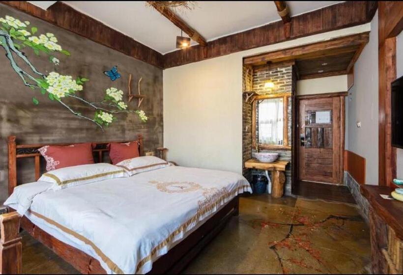 Номер Deluxe, Butterfly Flowers Inn  One Way Free Pick Up From Airport Over 2 Nights