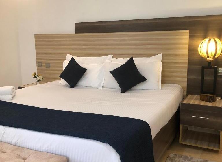 سوئیت با بالکن, Savwa Resort And Gardens