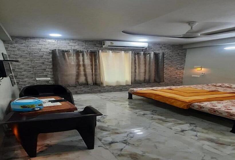 Номер Стандарт, The Hilltop Residency, Matheran