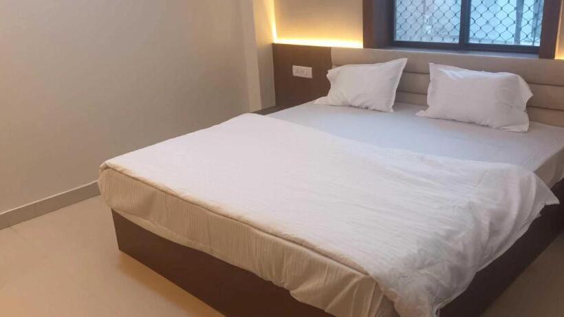 Трехместный Номер Классика, Oyo Flagship Hotel Royal Casa