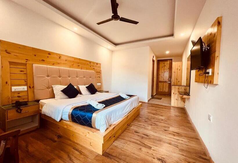 Семейный Номер, The Manali Castle   Majestic Mountain Retreat