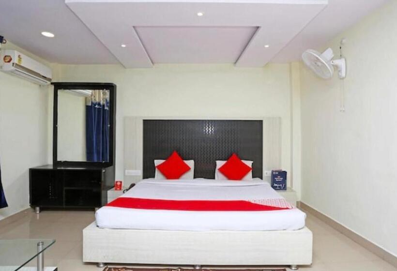 اتاق لوکس, Payal & Restaurent