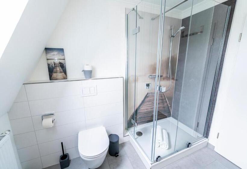 Quarto Estandar, Hökis Zimmervermietung 8 Mit Küchenzeile