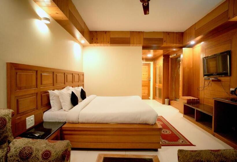발코니 디럭스 룸, Shivalik Hotel And Resorts