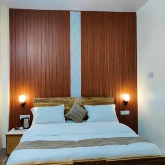 家庭间, Dhanaulti Breeze Homestay